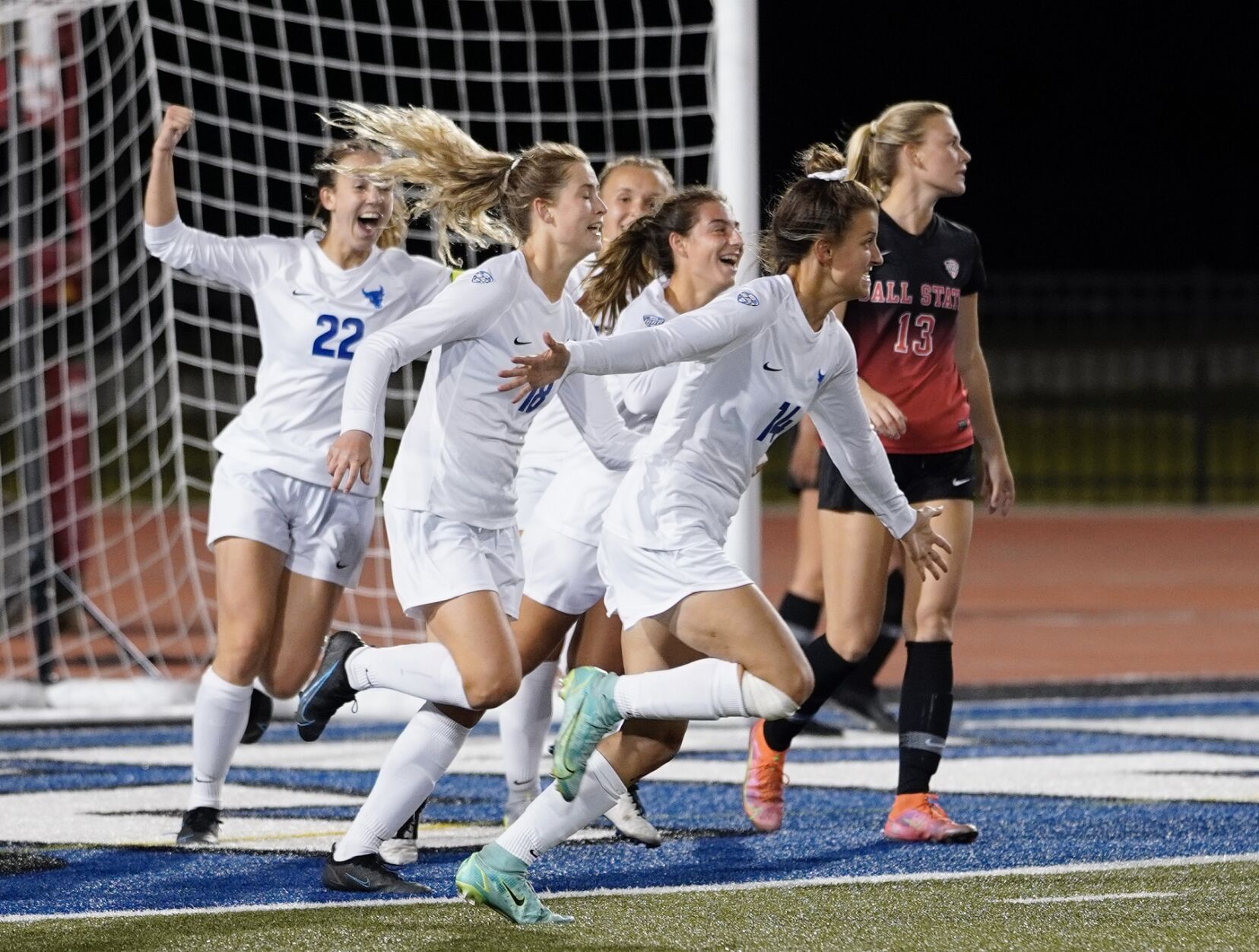 UB Women's soccer goal